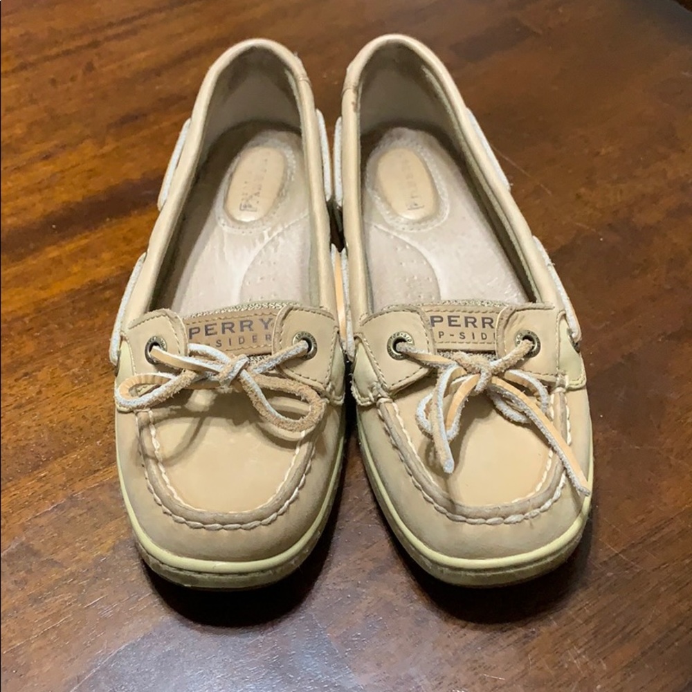 Sperry top -Slider